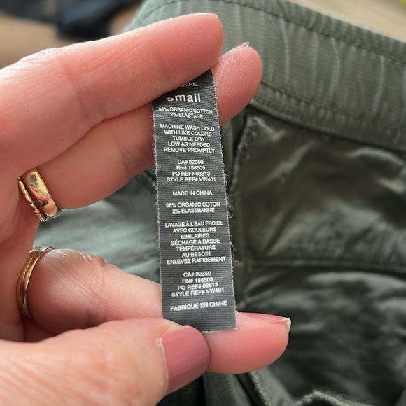 Vuori Rip Stop Pants Women’s Small Army Green Like New! Spring or Summer Ankle - Picture 7 of 15